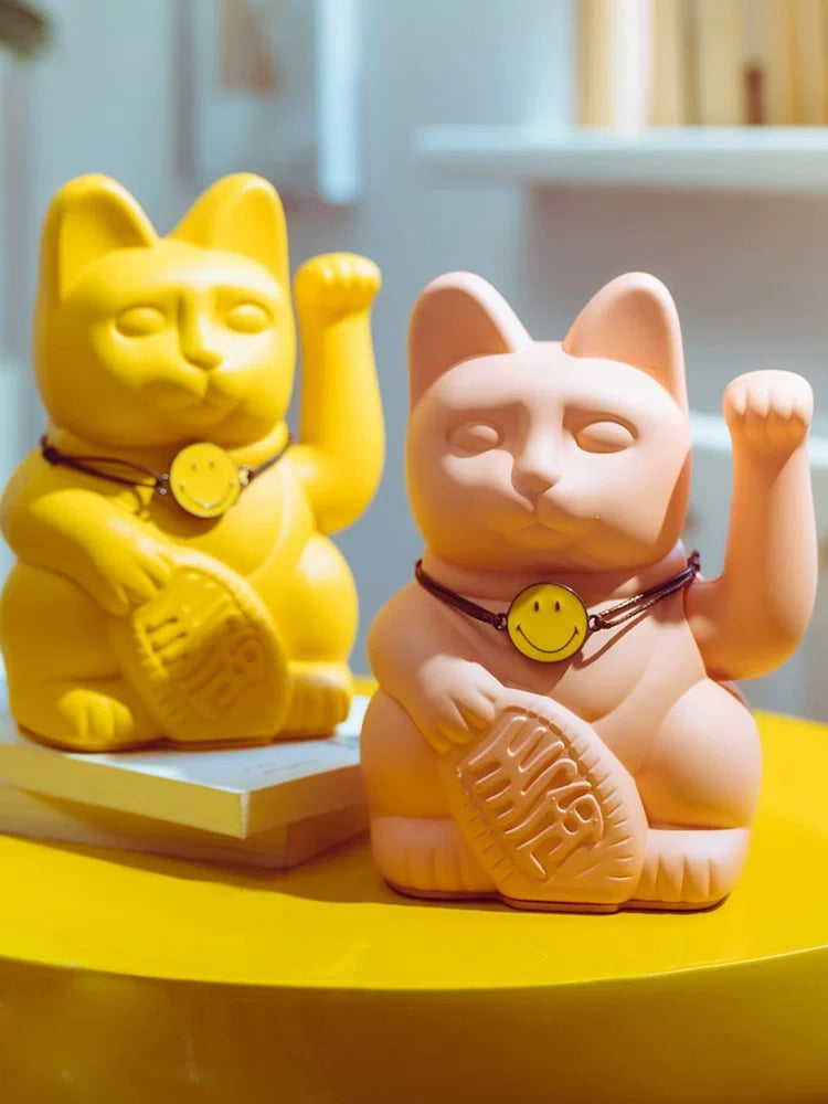 Lucky Cat Automatic Waving Figurine for Home, Storefront & Opening Gifts